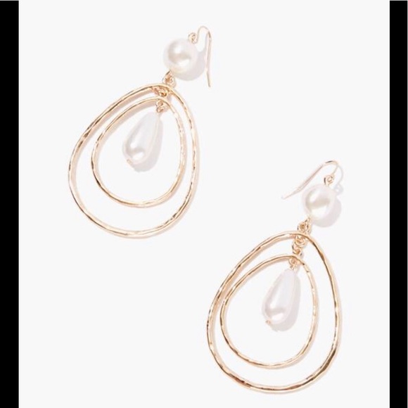 Pearl Gold Tone Double Hoop Oval Drop Earrings NWT - Picture 2 of 11